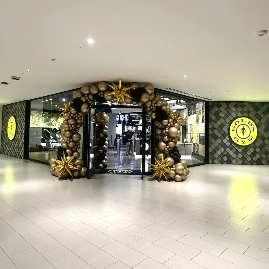 GOLD'S GYM NOW OPEN