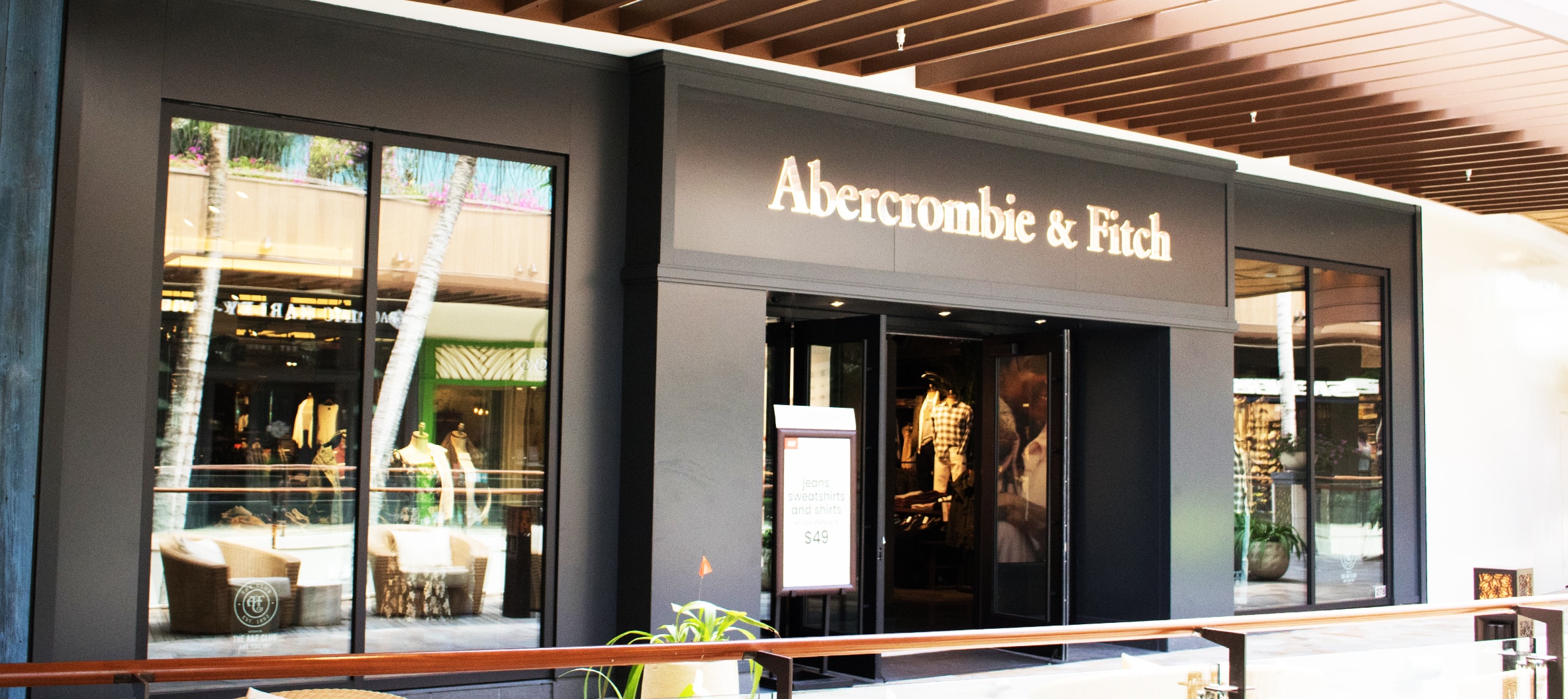 abercrombie main place