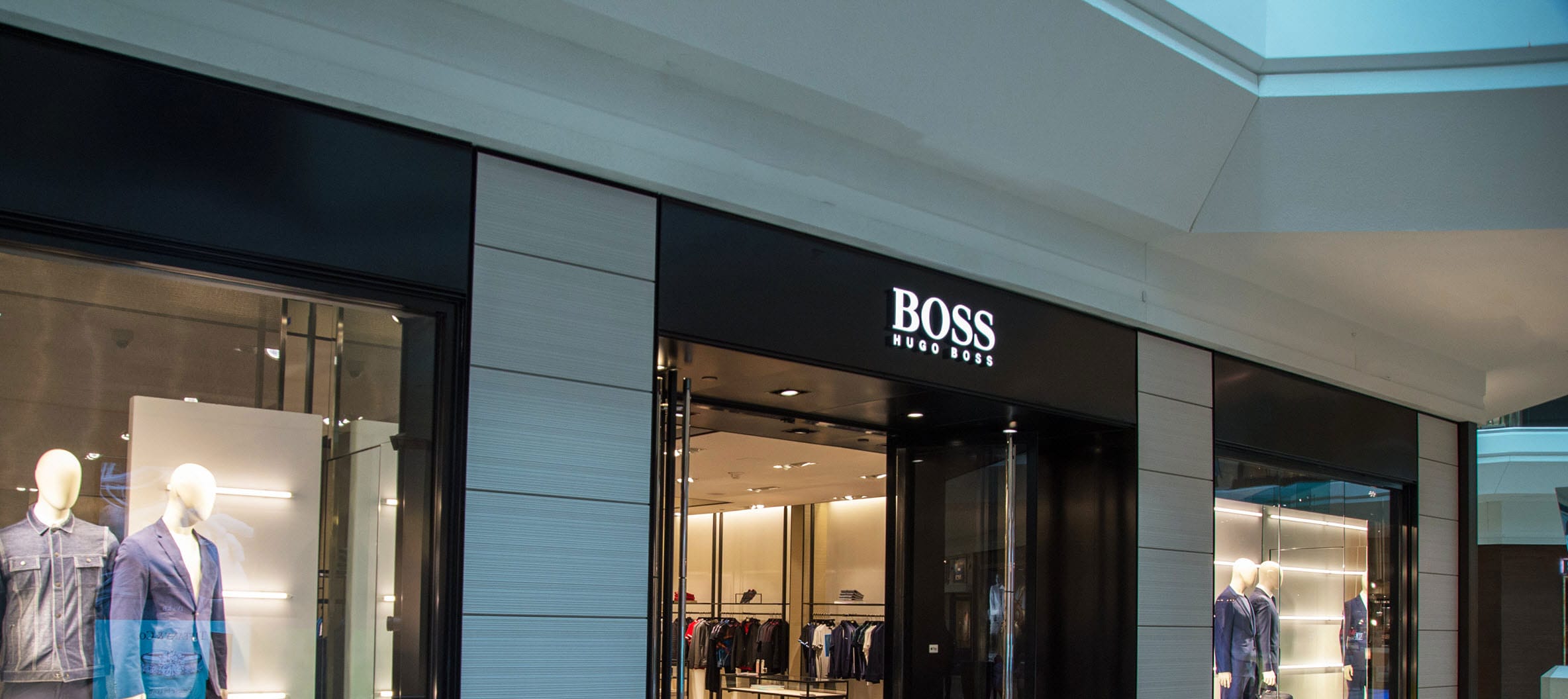 Menswear Hugo Boss Roosevelt Field Home Plaza Las Américas San Juan, Puerto  Rico