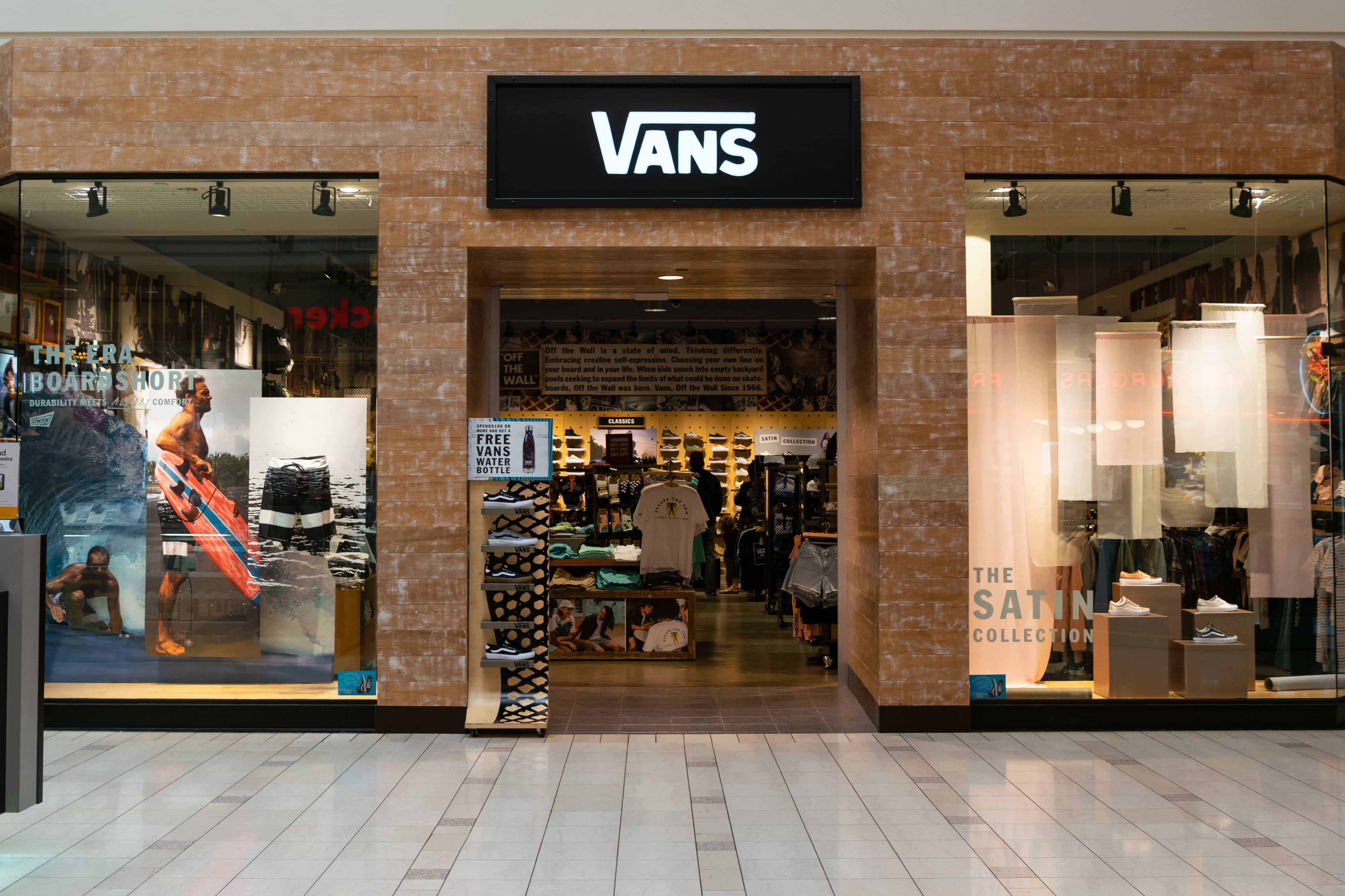 Vans Concord | Shopping Center