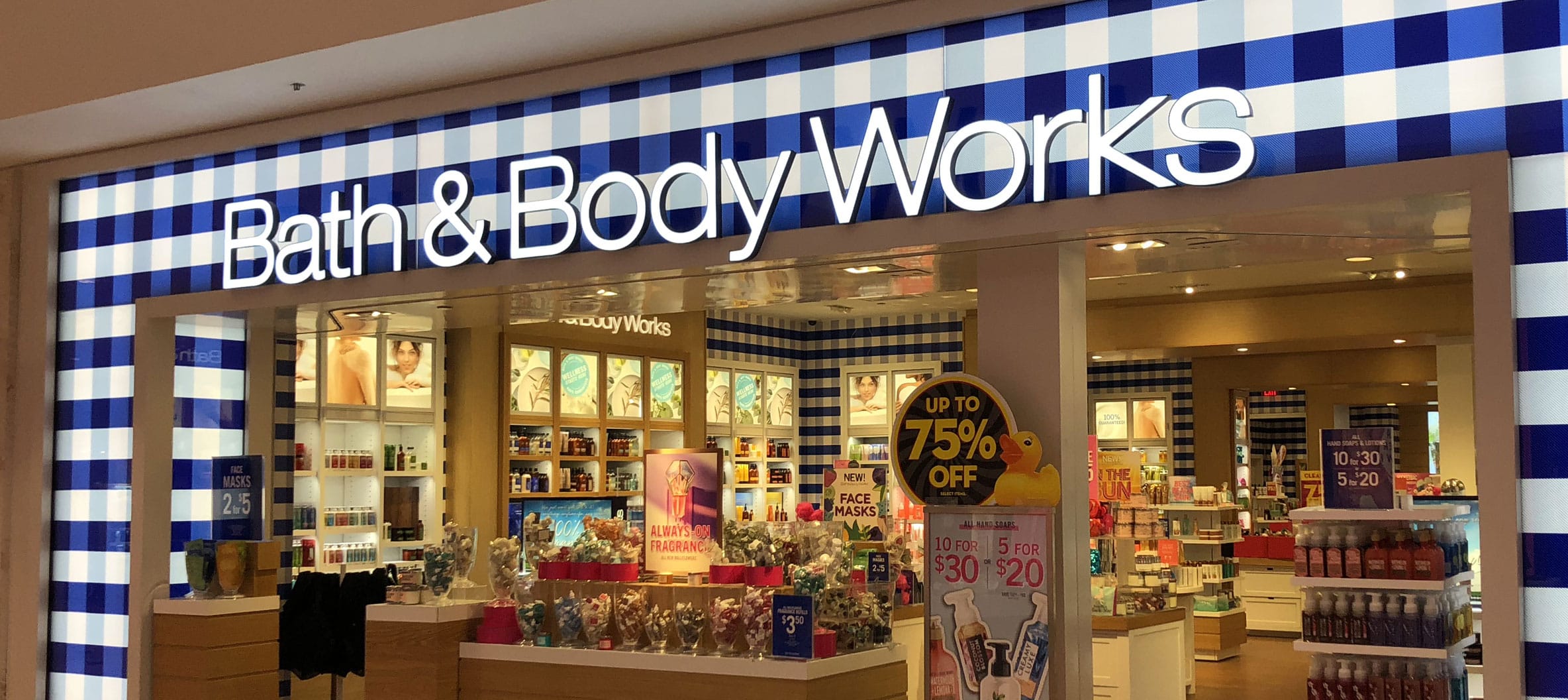 Bath Body Works / White Barn Novi Twelve Oaks Mall