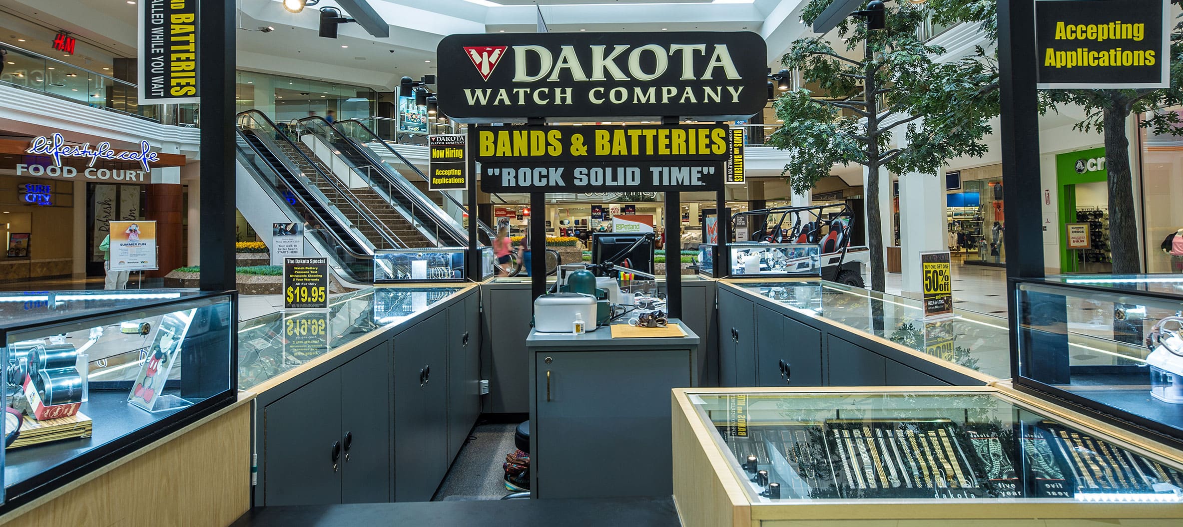 Dakota Watch Company Novi Twelve Oaks Mall