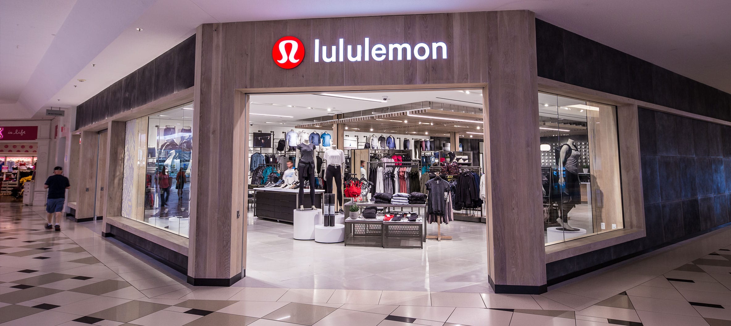 nearest lululemon store