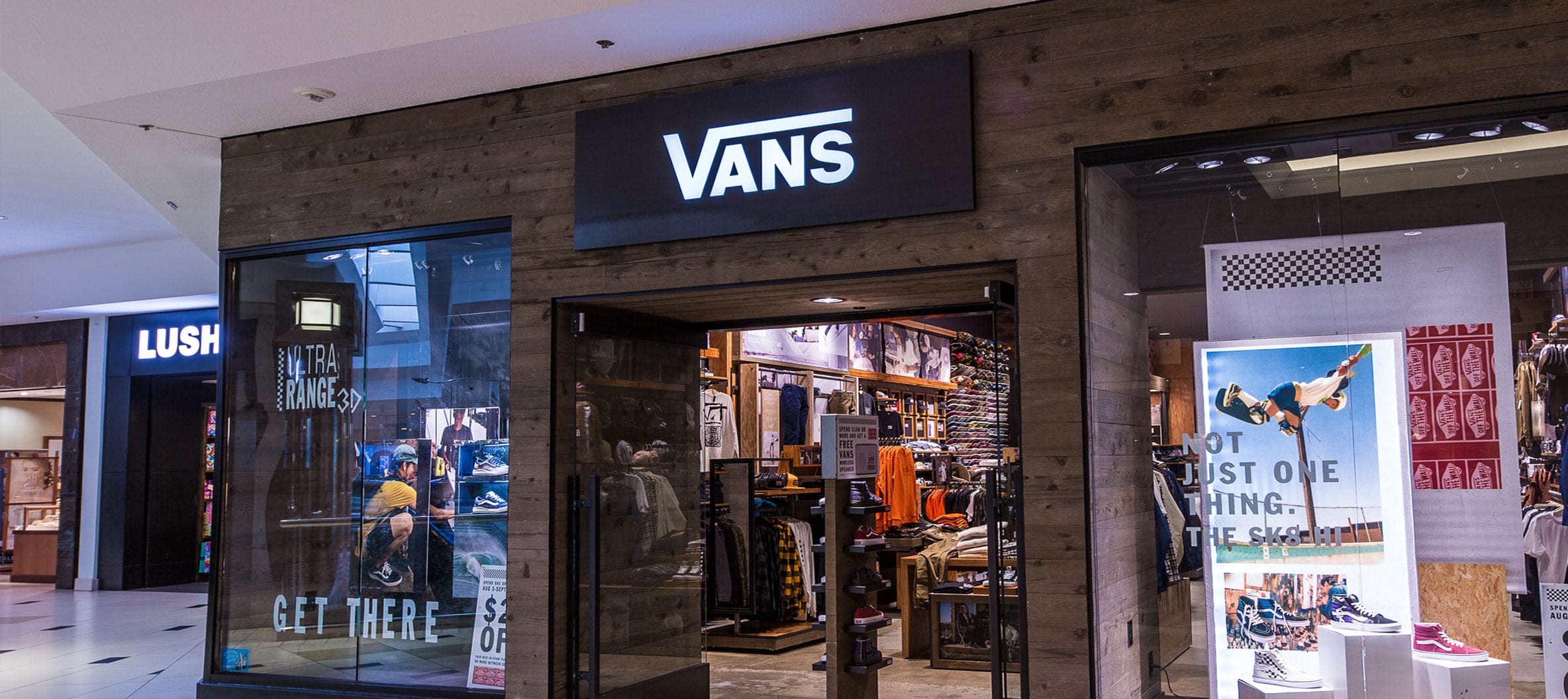 vans store bay street