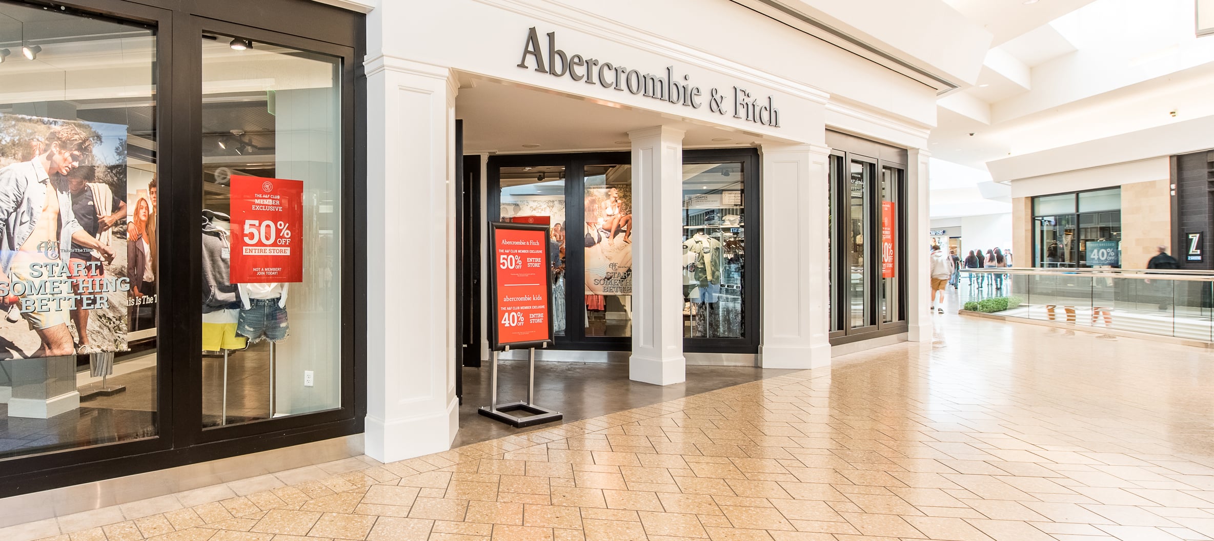 Abercrombie & Fitch / abercrombie kids Denver Cherry Creek Shopping Center