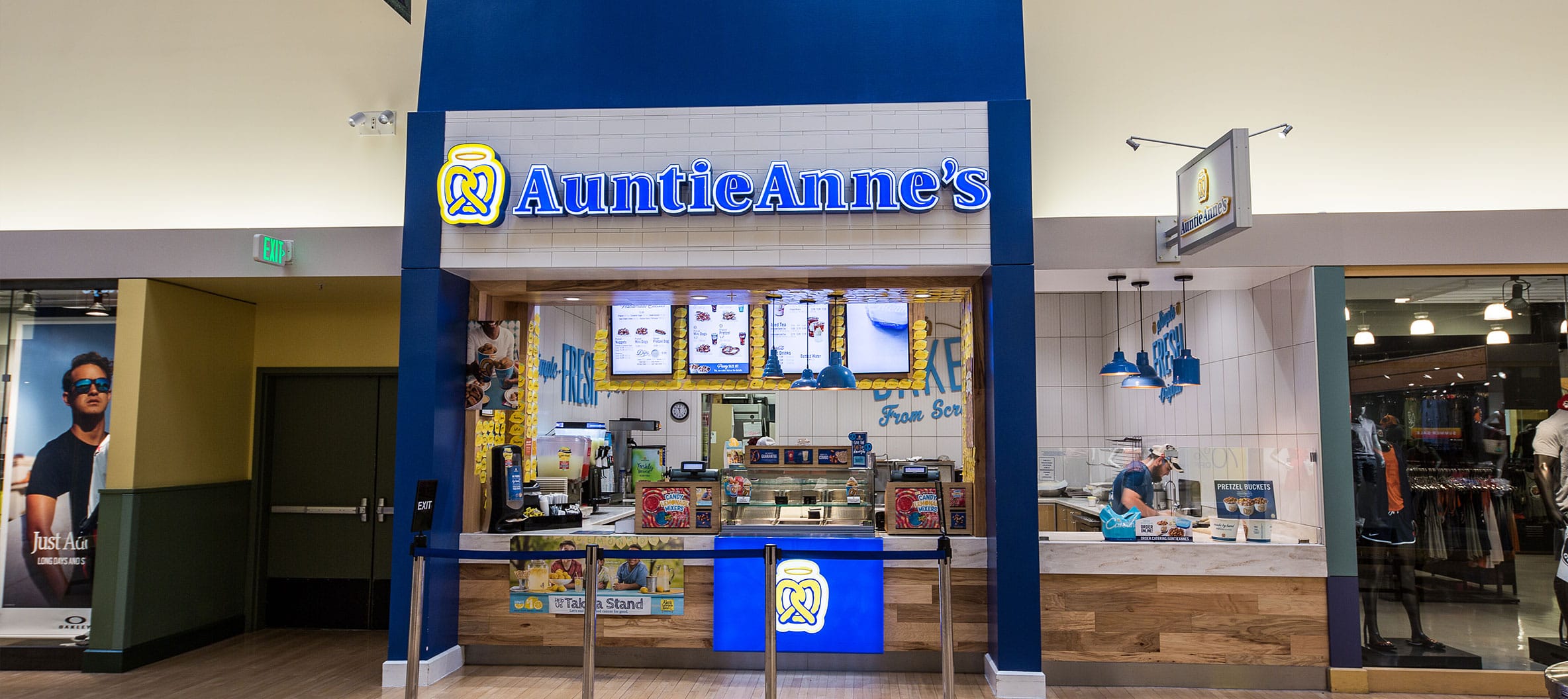 Auntie Anne #39 s Auburn Hills Great Lakes Crossing Outlets