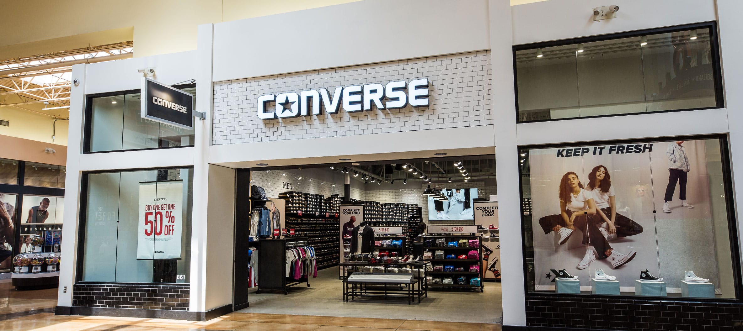 converse store around me