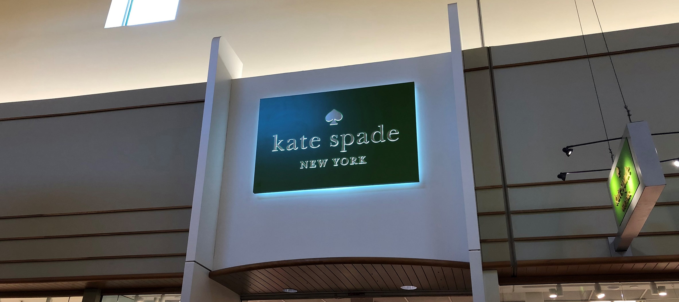 Kate Spade New York Outlet | Auburn Hills | Great Lakes Crossing Outlets