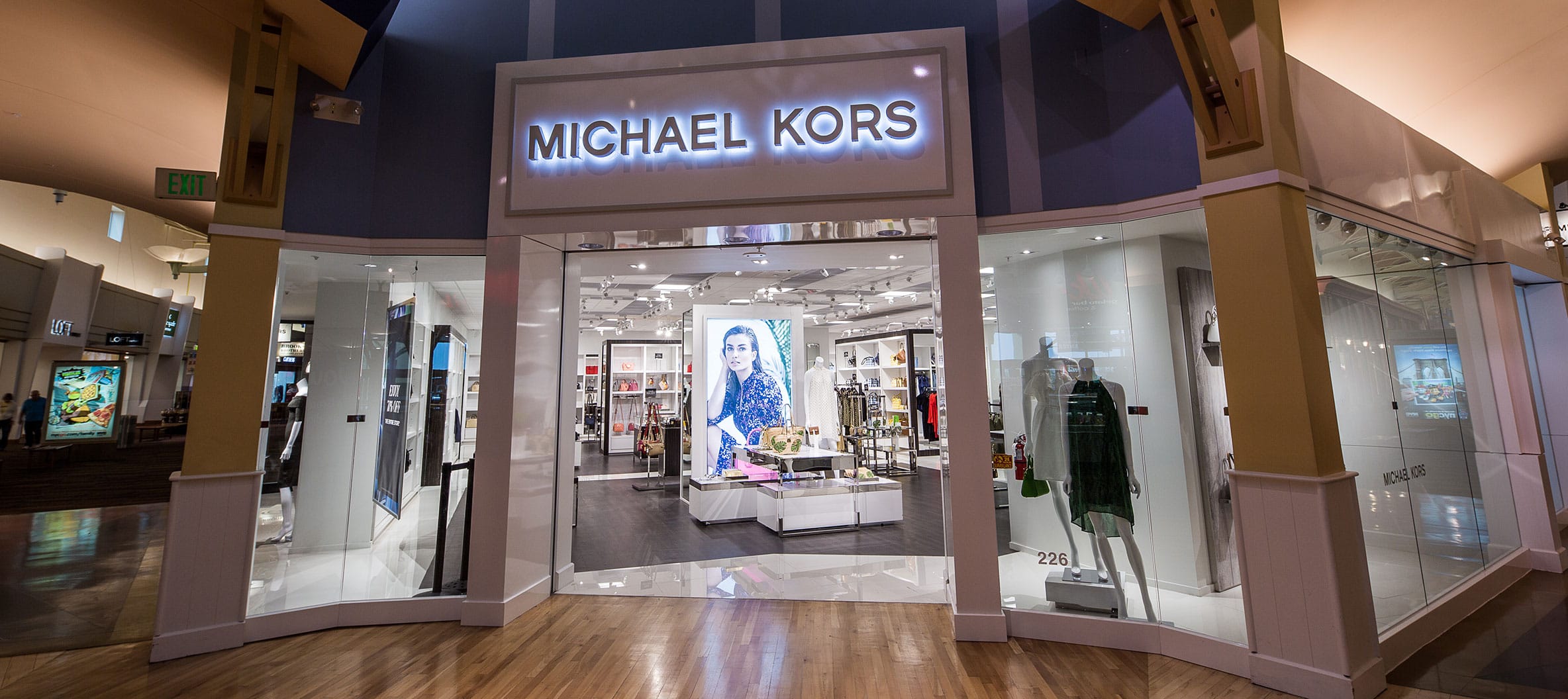 michael kors handbags outlet store