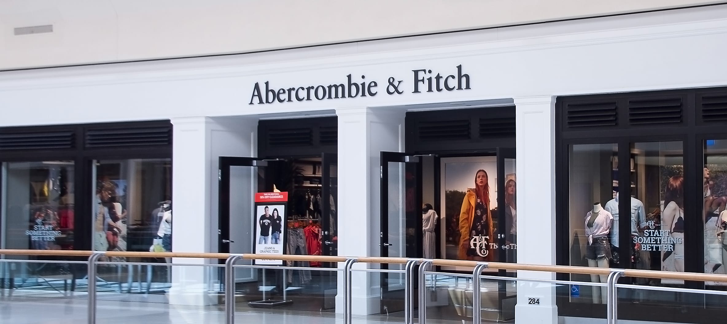 abercrombie and fitch outlet store near me