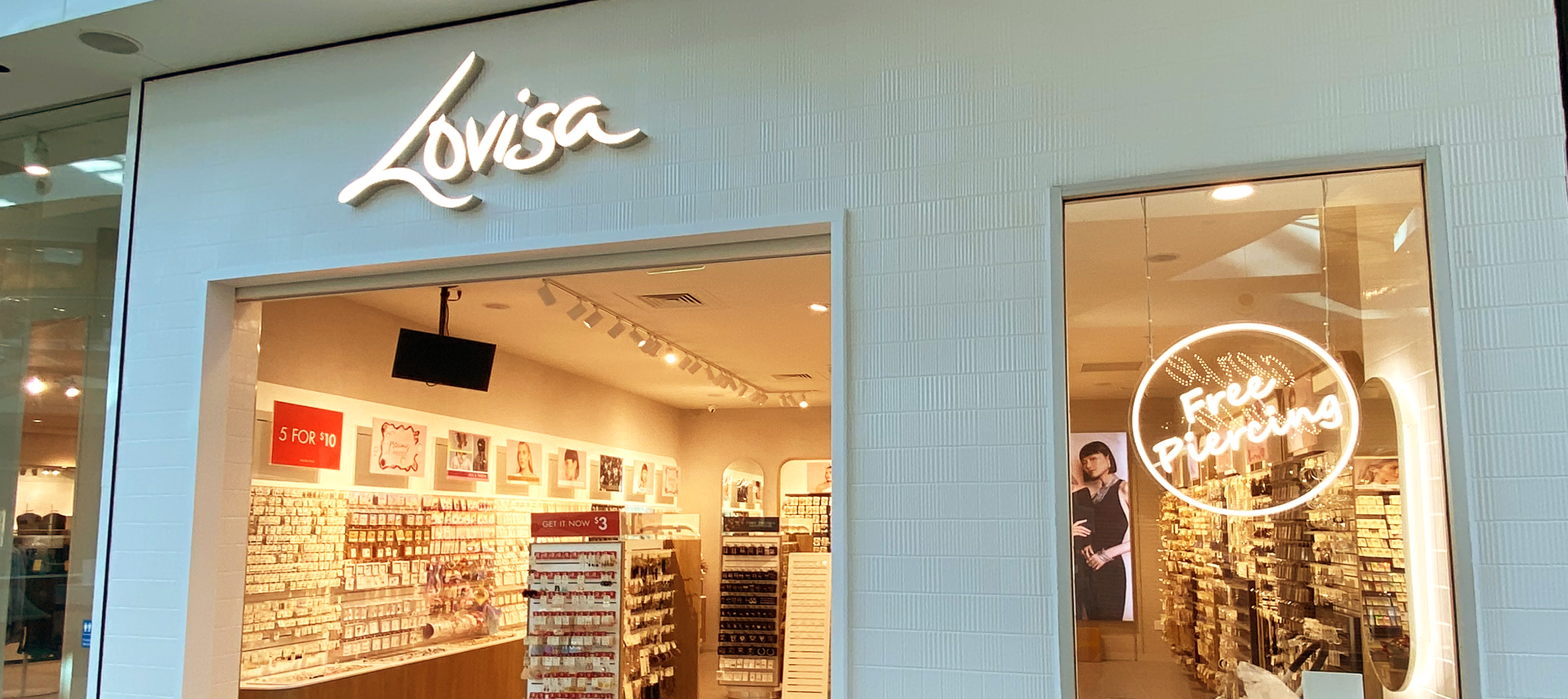 lovisa-sarasota-the-mall-at-university-town-center