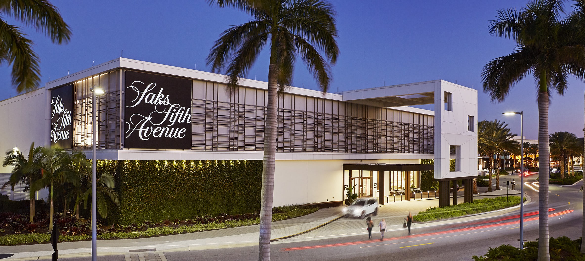 Saks Fifth Avenue | Sarasota | The Mall at University Town ...