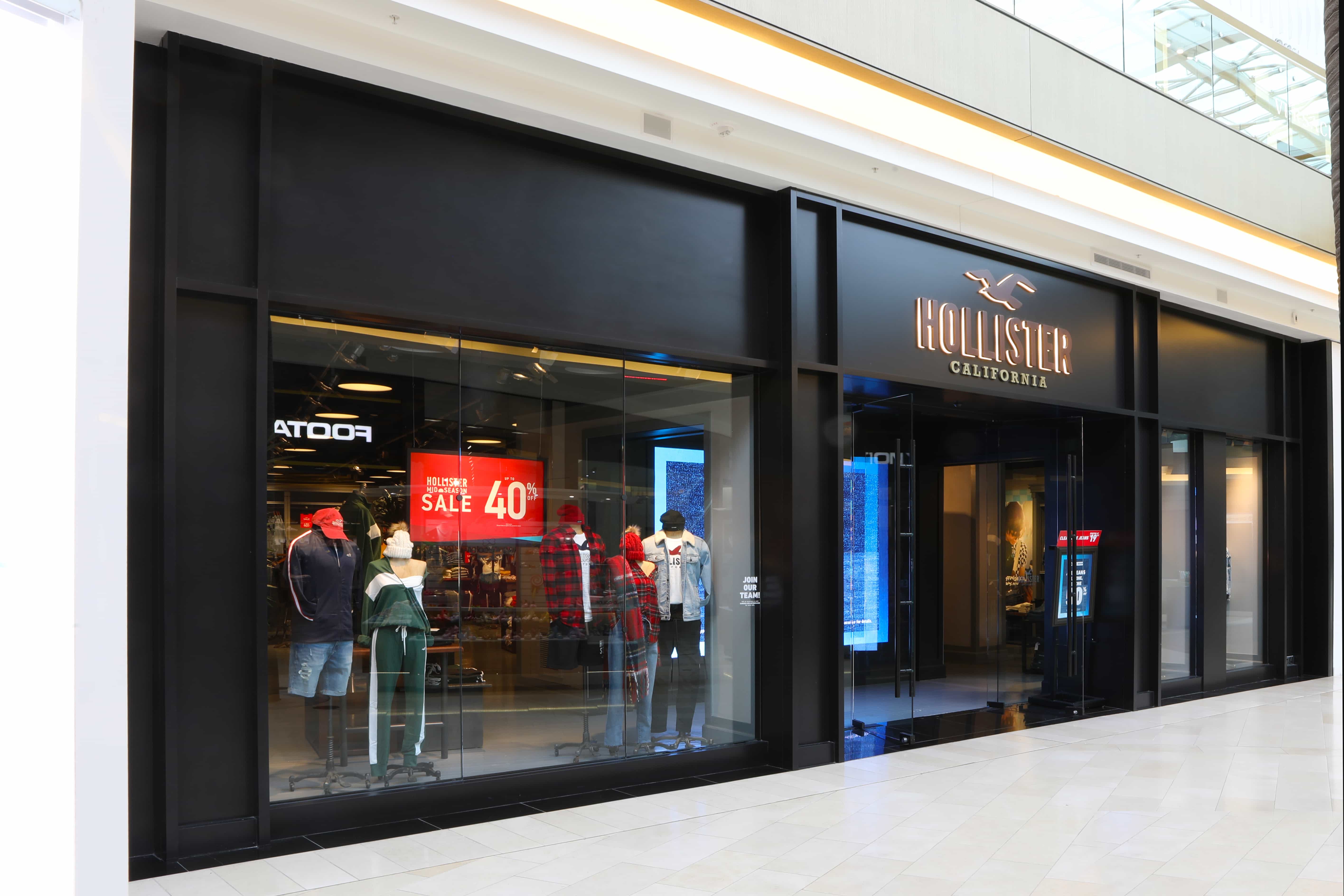 hollister plaza mall online -