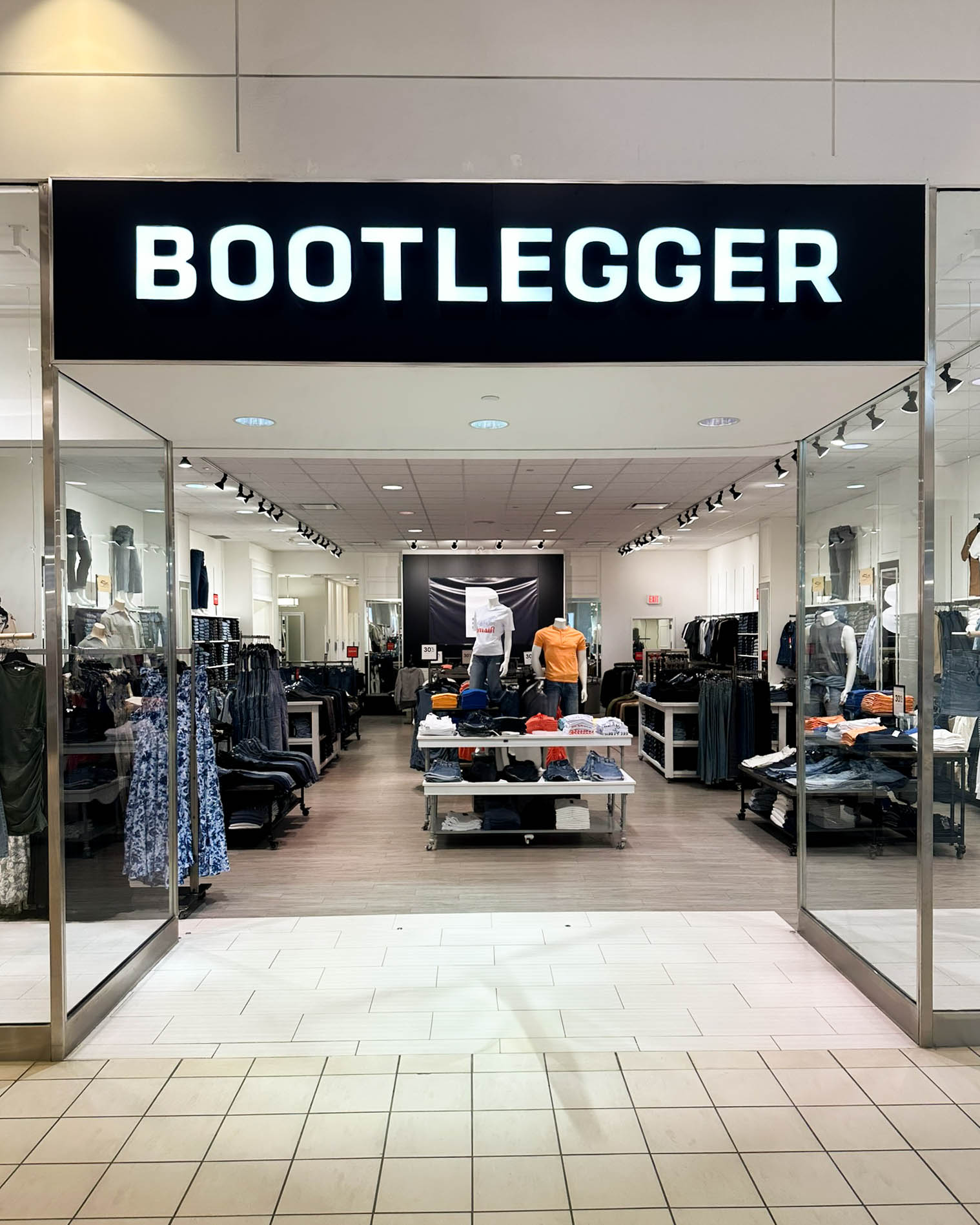 store brand image