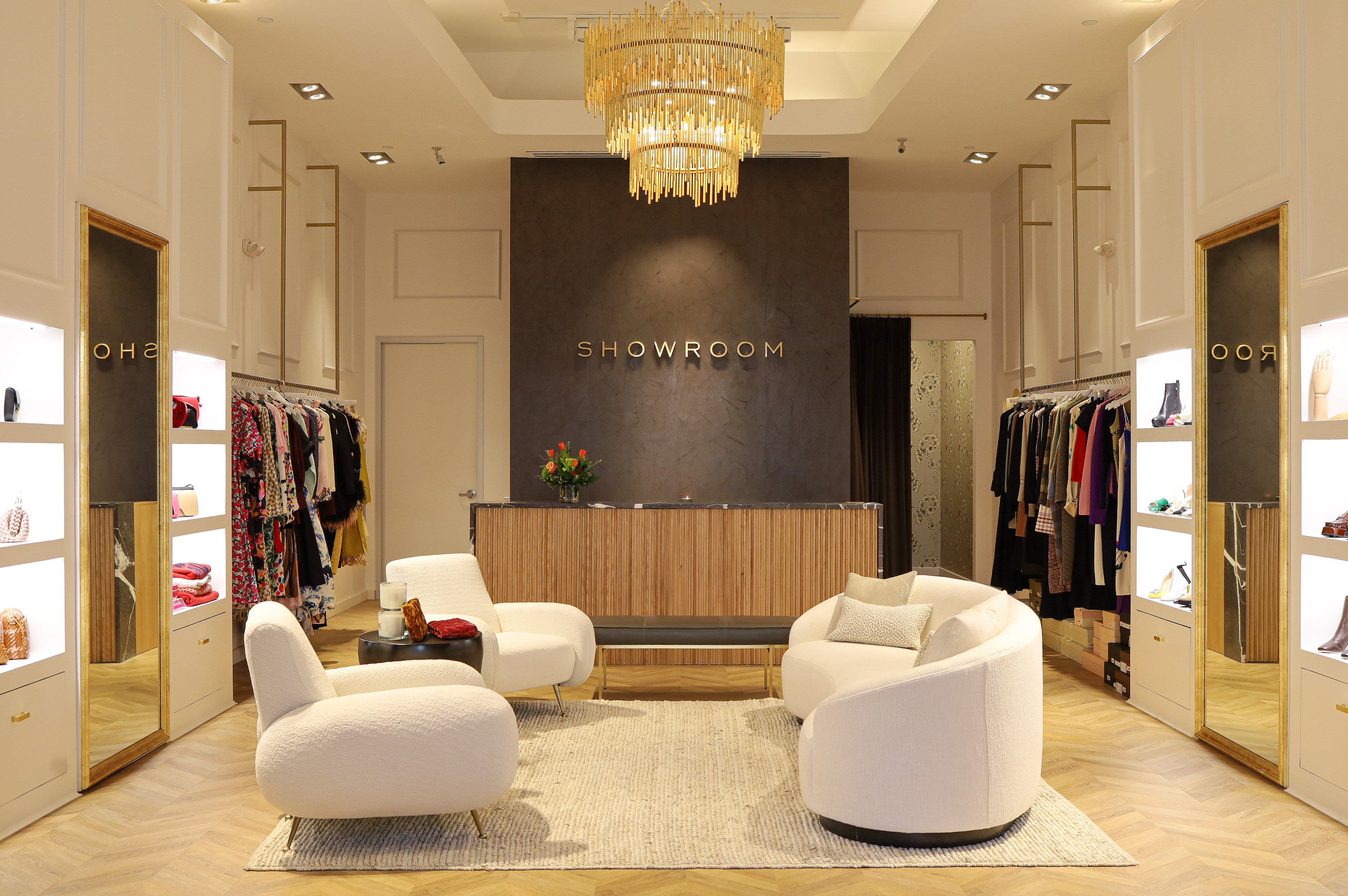 SHOWROOM ON "WE ARE AUSTIN"