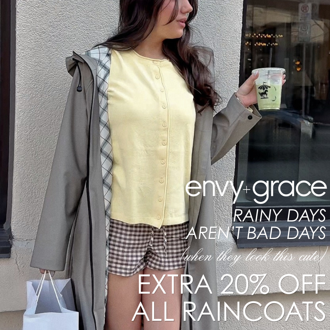 Rainy days aren't so bad when they look this cute 💞