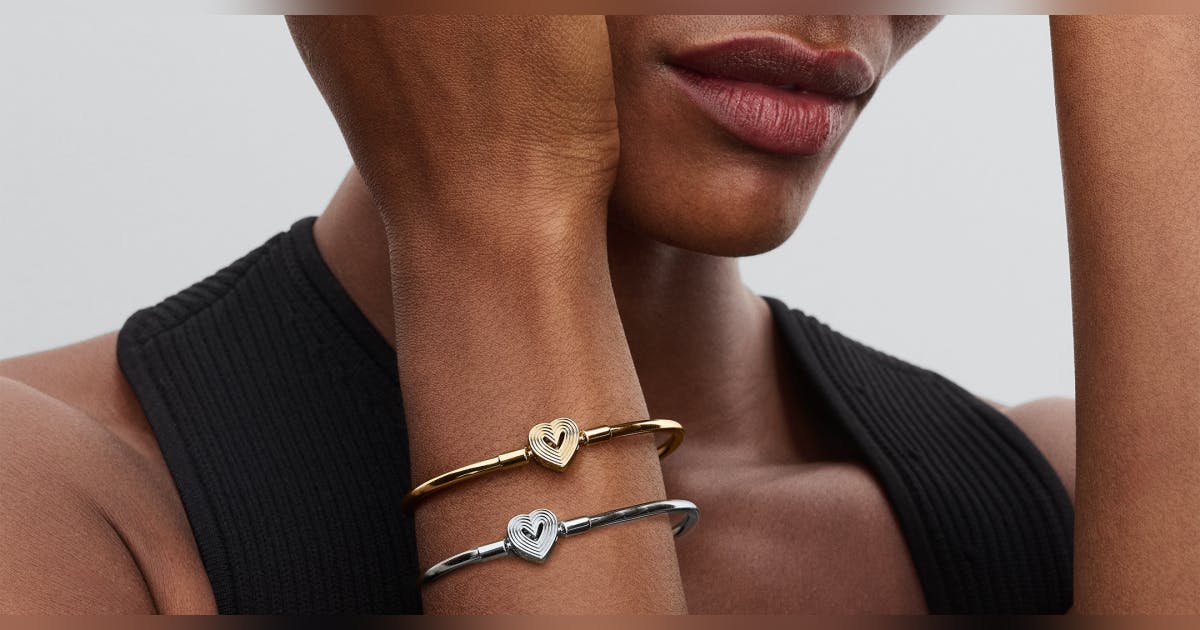Free Bracelet at Pandora