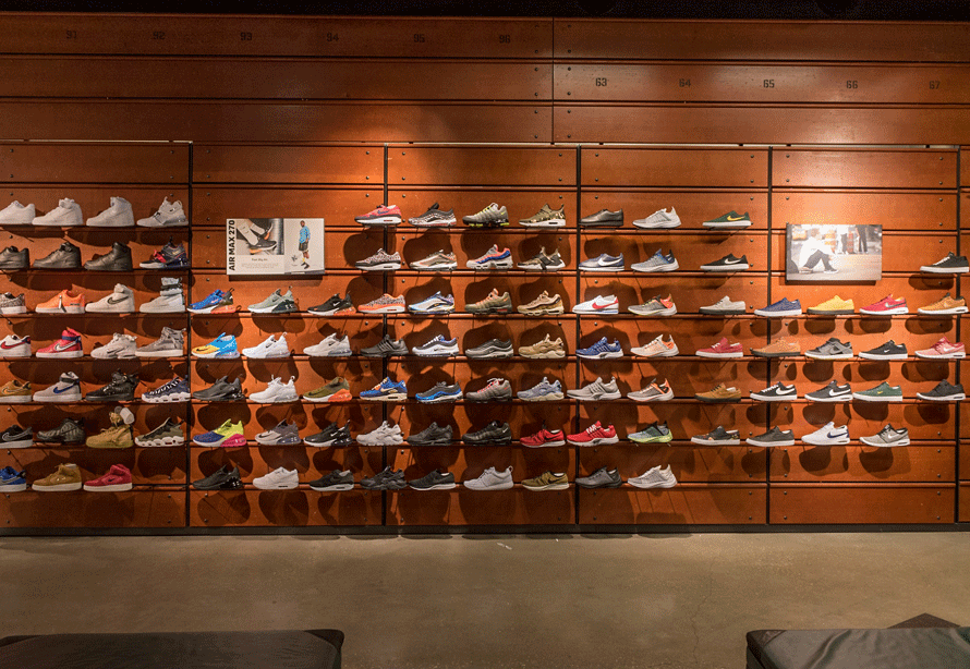 Mira toda la vida Flecha Nike | NorthPark Center