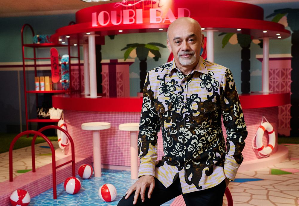 希少 Christian Louboutin マルチカラー ケース Making a Splash with Christian Louboutin | NorthPark Center