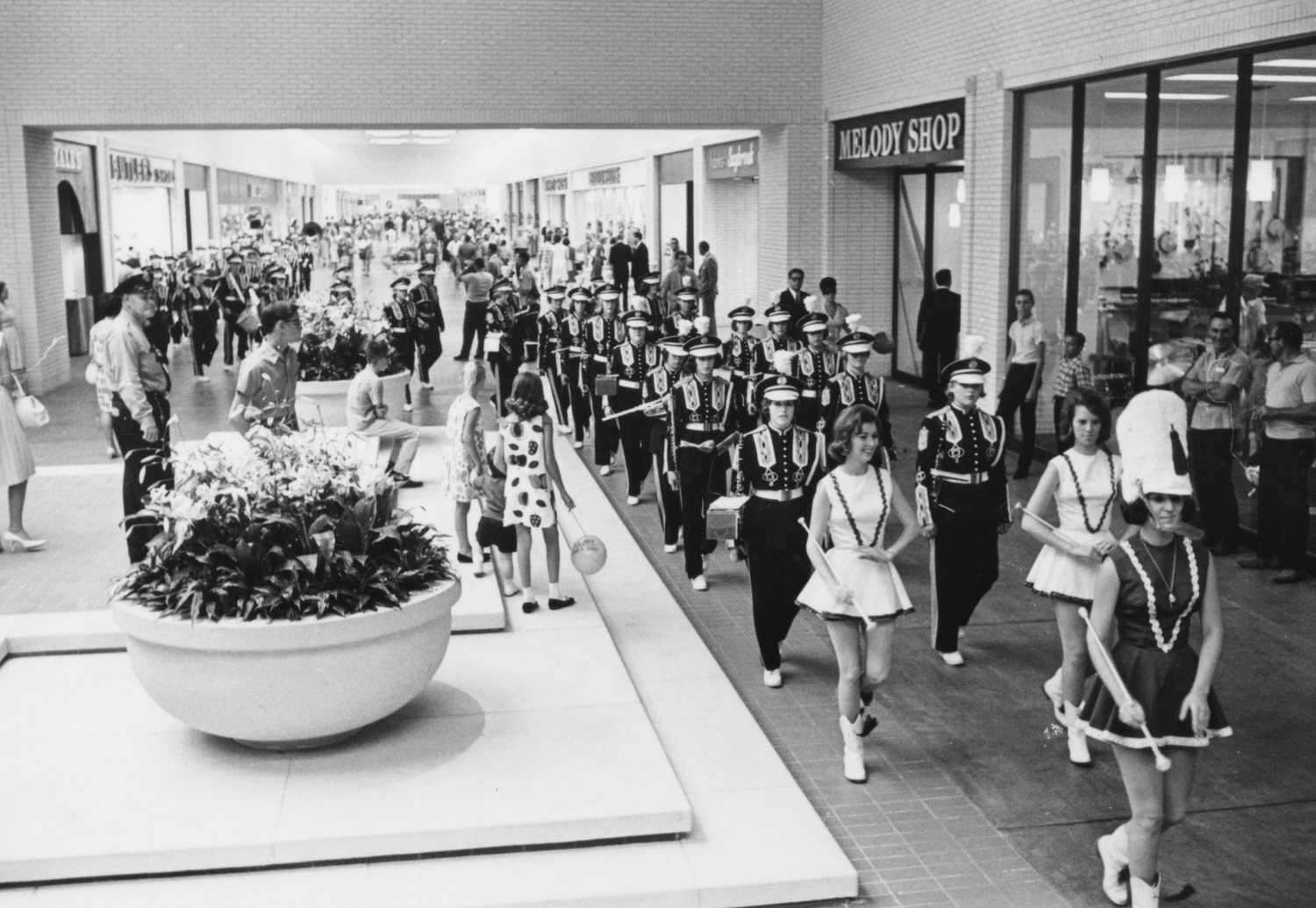 SUBMIT YOUR NORTHPARK MEMORIES