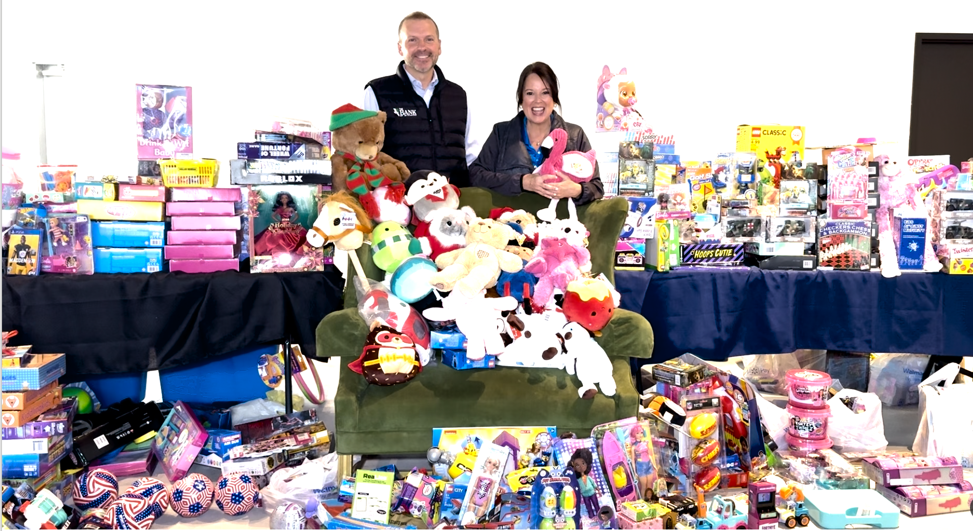 BLACK FRIDAY TOY DRIVE AT BRANSON LANDING!