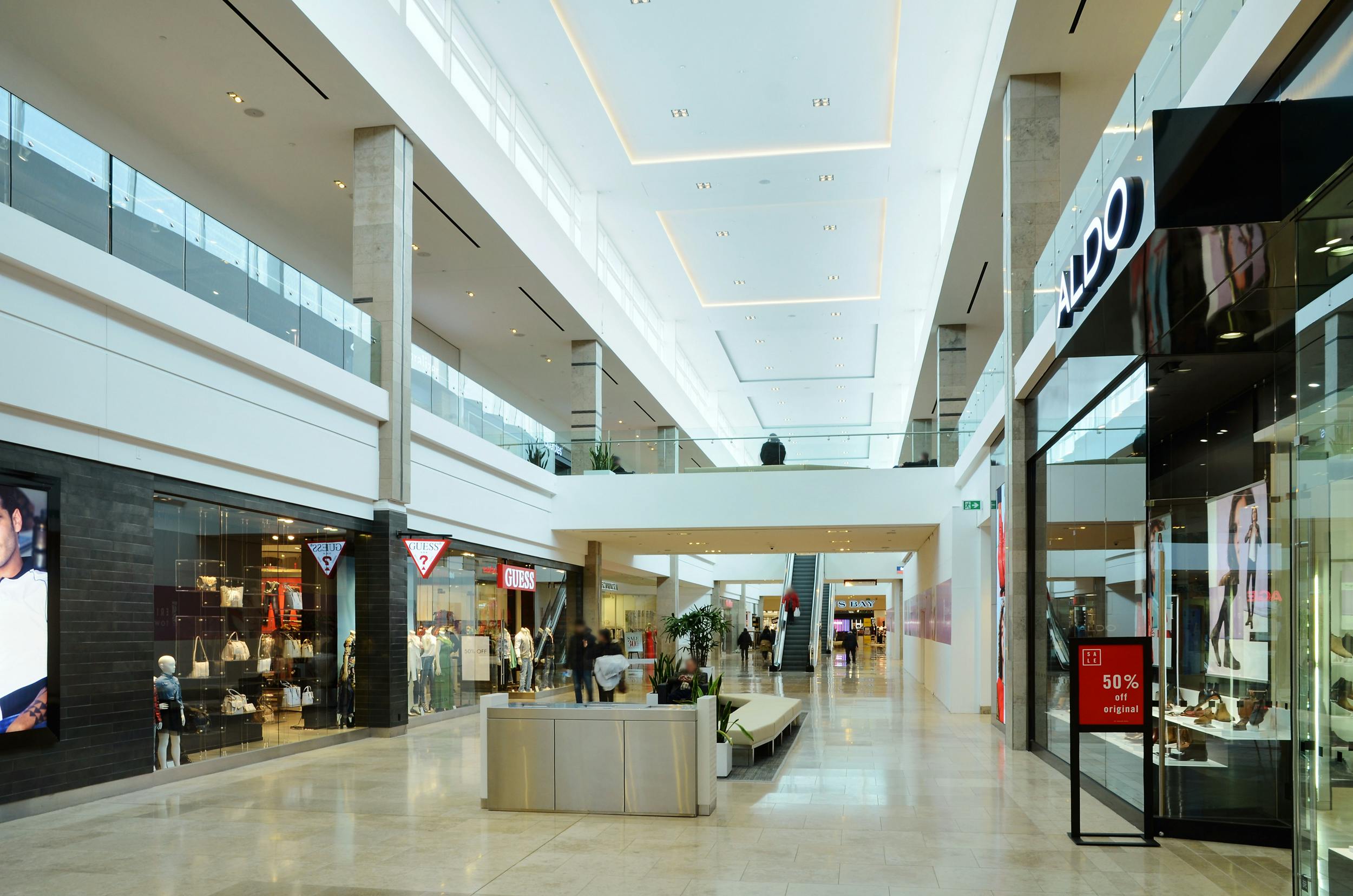 Mississauga's Premium Shopping Destination | Erin Mills Town Centre